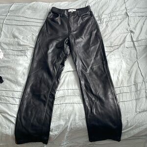 Abercrombie  90’s Straight Ultra High Rise